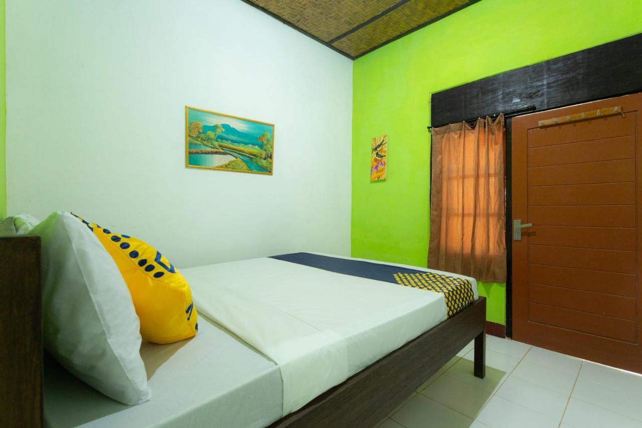 Spot On 1879 Lendang Homestay Mangsit Exterior photo